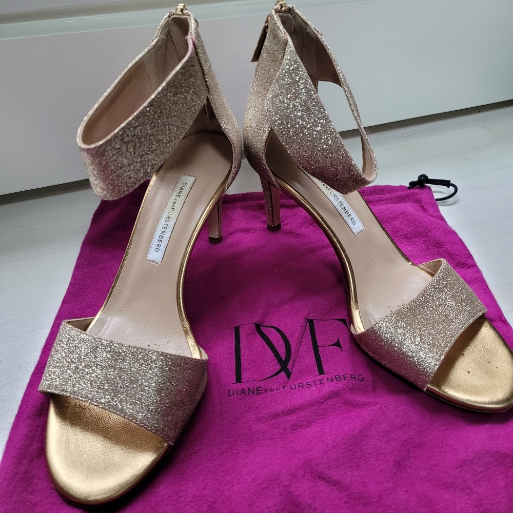 DVF Size 8 Strappy Sandals 2.5 inch heel